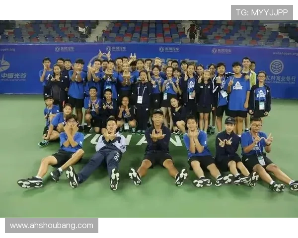 武汉网球队与广州网球队赛后战术分析与复盘探讨