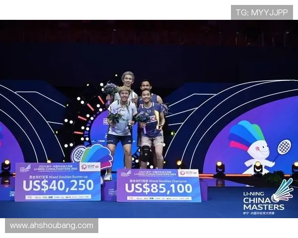 深圳羽毛球队状态引发热议球迷对表现和战术的看法分歧明显