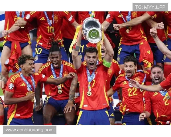 欧洲足球明星汇聚一堂各国球队的璀璨球星名字大盘点 欧洲足球明星汇聚一堂各国球队的璀璨球星名字大盘点