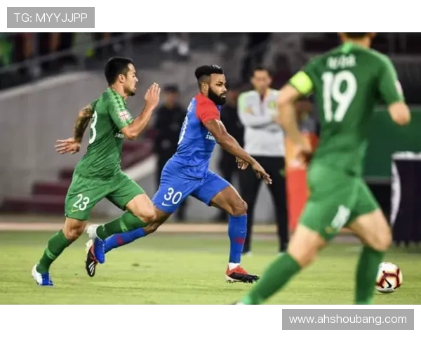 重庆篮球队以55分领跑洲际杯积分榜展现强劲实力和团队合作精神 重庆篮球队以55分领跑洲际杯积分榜展现强劲实力和团队合作精神